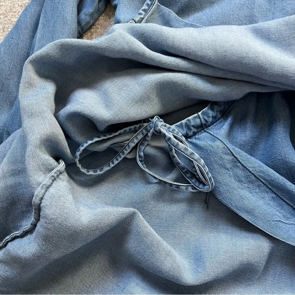 Soft Surroundings Crossover Front Drapey Tencel Chambray Denim Tunic Size Small - Image 5