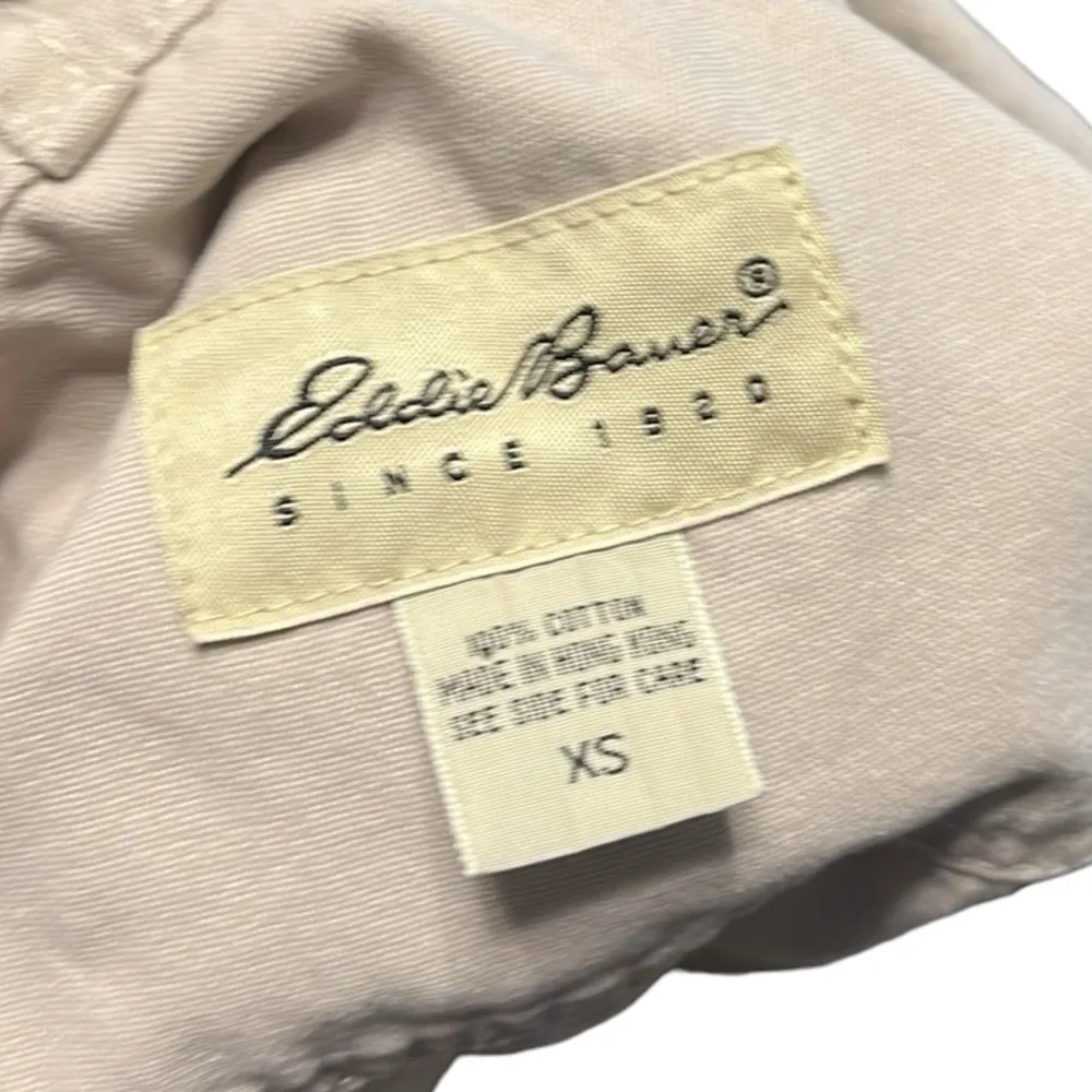 Eddie Bauer cargo vest with chrome buttons. Beautiful condition. - Image 5