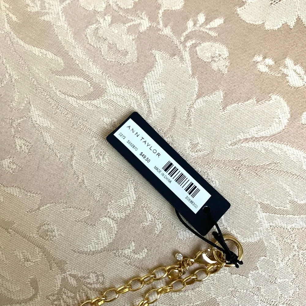 Ann Taylor  Heart Chain Faux Pearl Necklace in Gold Tone - Image 6