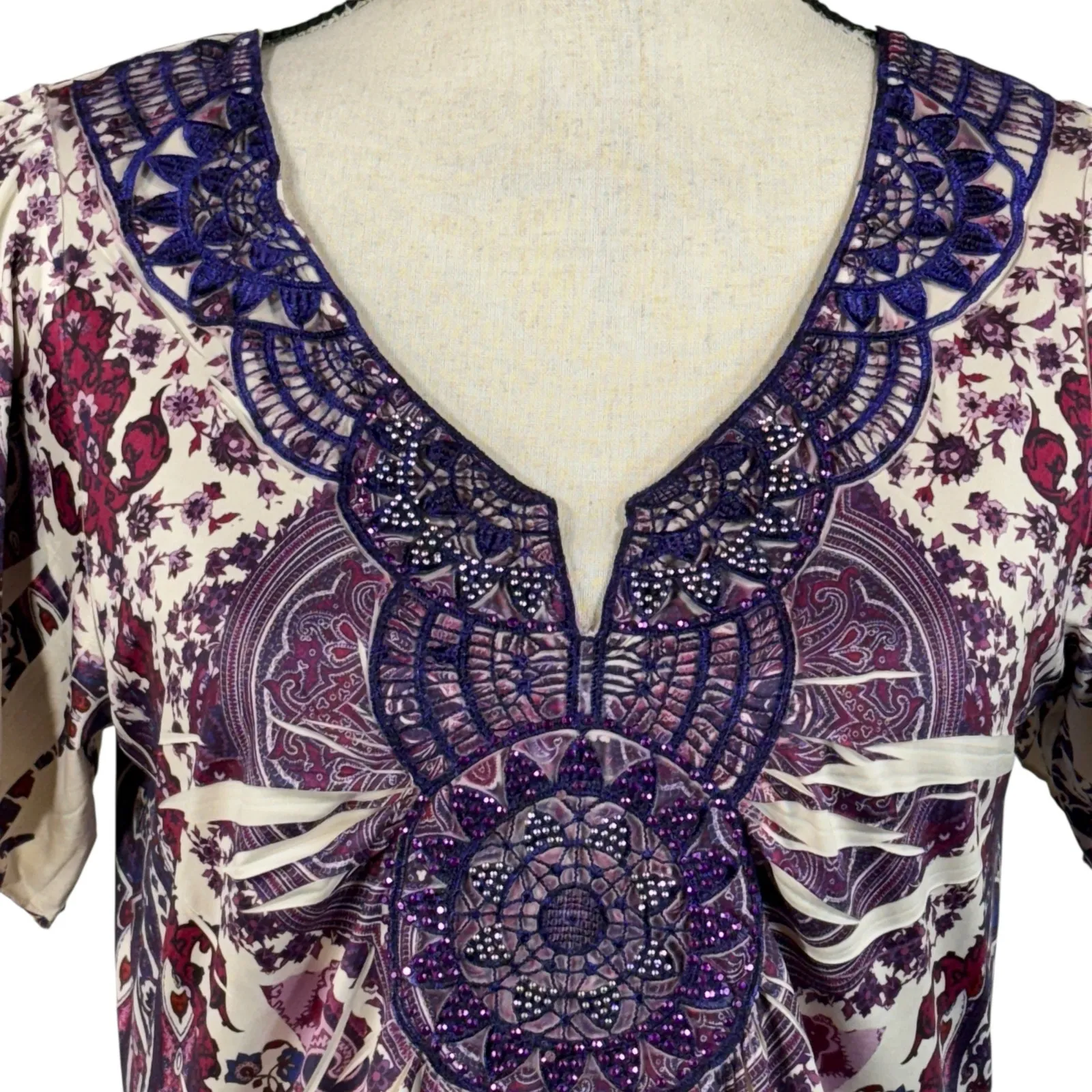 One World Medium Tunic Top Floral Sublimation Stretch Crochet V-Neck Pullover - Image 2