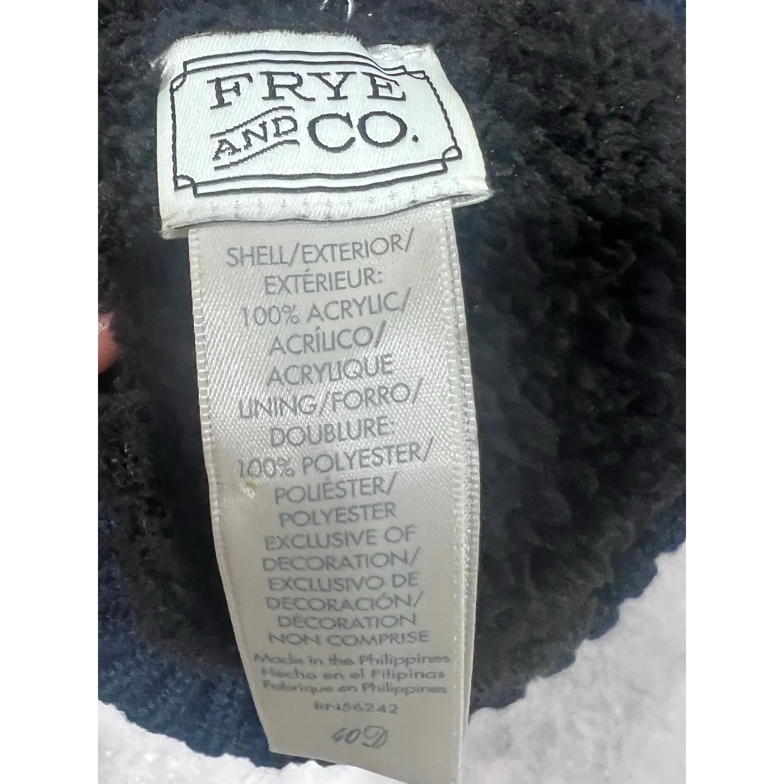 Frye and Co. Navy Blue Knit Beanie Hat Sherpa Lined Ribbed Cuff Winter Cap - Image 5