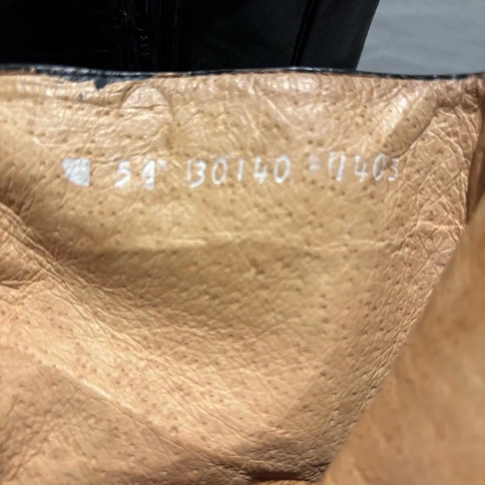 Black Leather Chelsea Ankle Boots Womens size 5 made in Mexico - Image 8