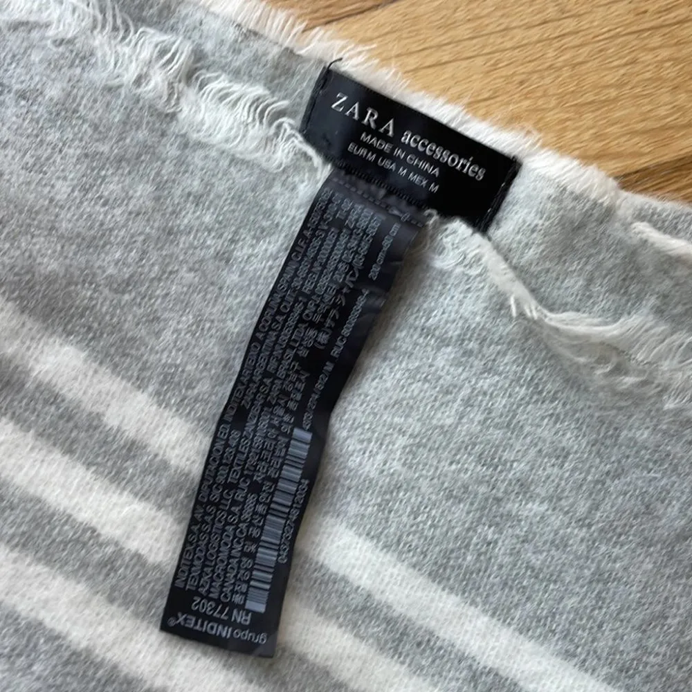 𝅺🤍 Zara Large Acrylic white light grey warm blanket scarf​ - Image 5