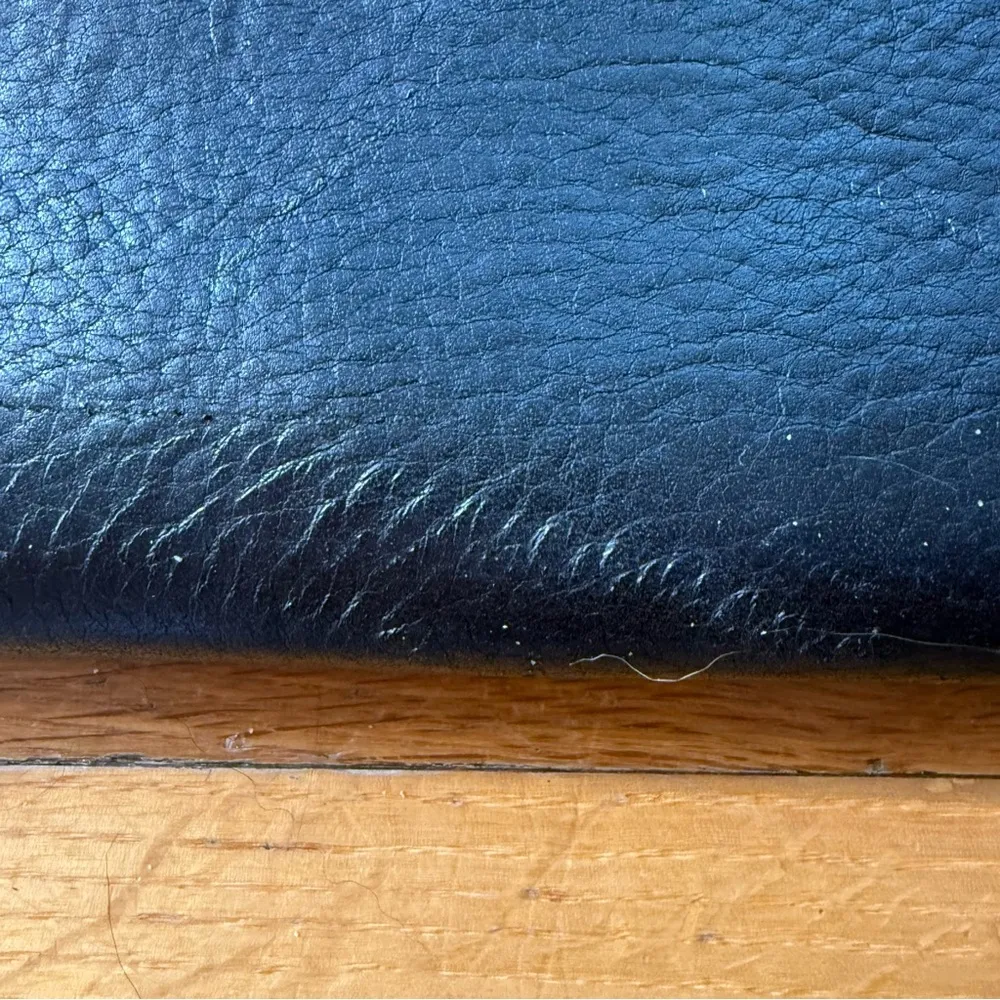 MICHAEL KORS Leather Wallet Black Zipper - Image 3