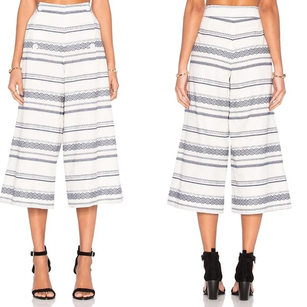 New Revolve Capulet Culotte Wide Leg Stripped Pant in Cream & Blue M - Image 17