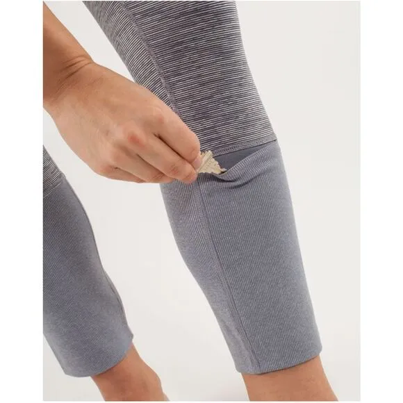 Lululemon Wunder Under Crop Special Edition Wee‎ Are From Space Legging Size 8 - Image 3