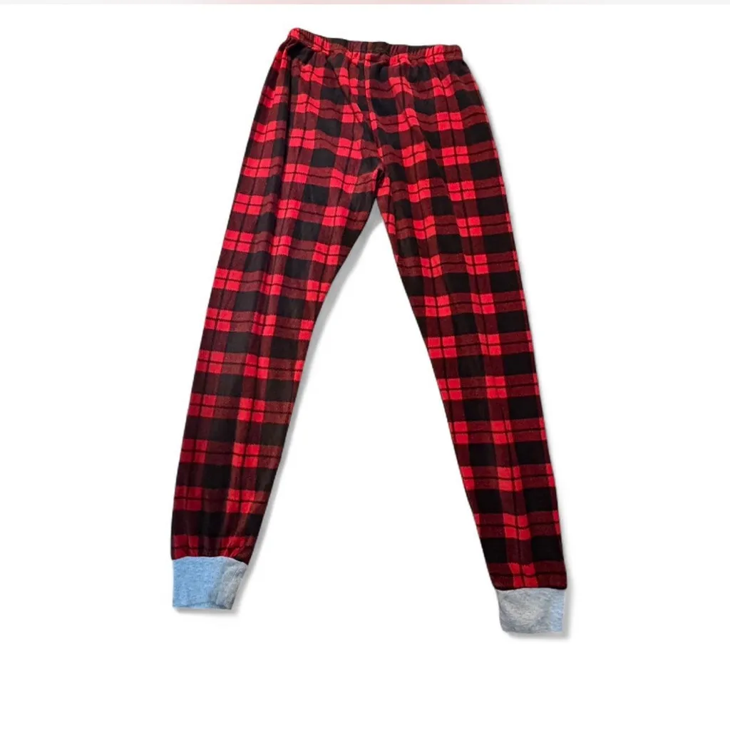 Festive Red and Grey Holiday Pajama Set - Image 6