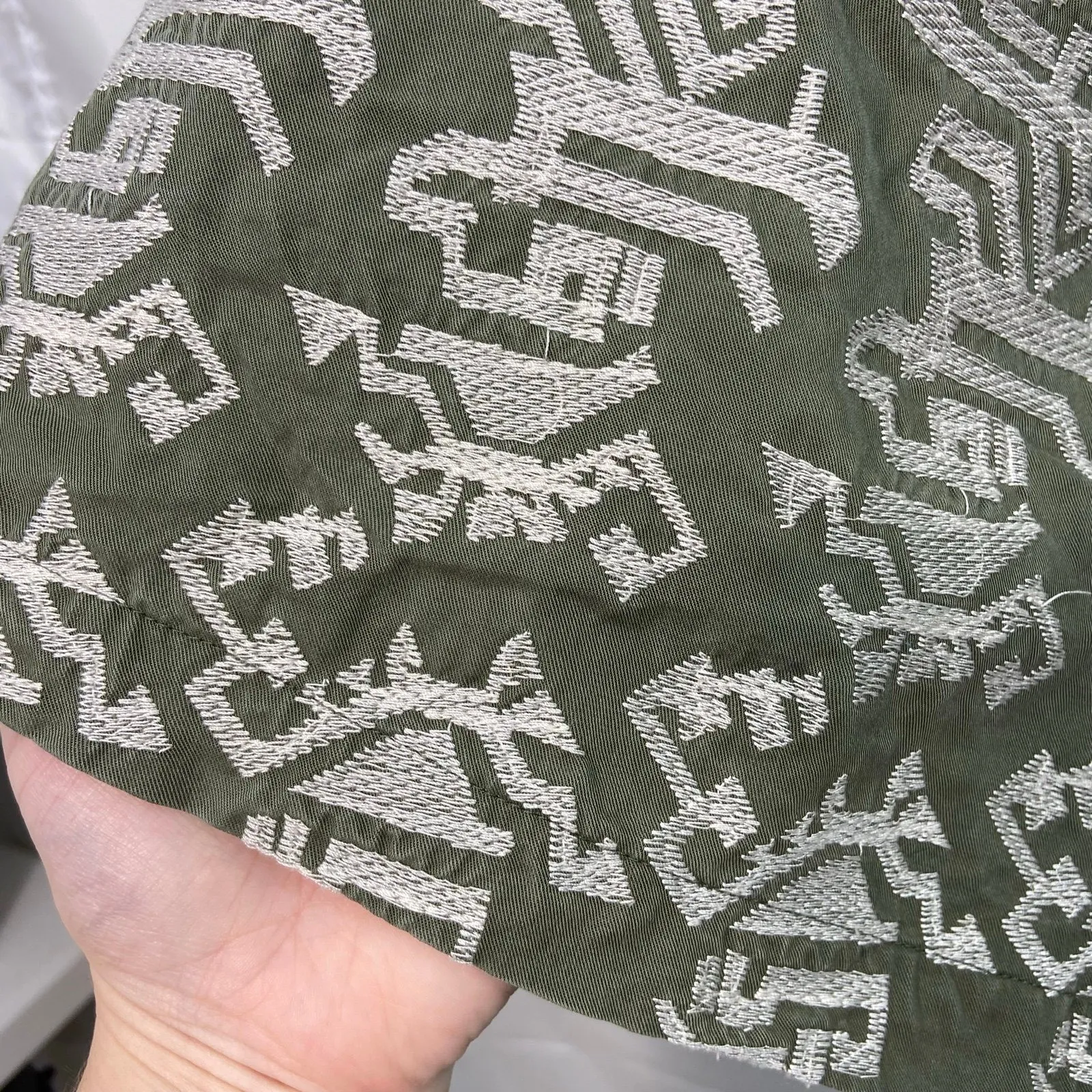 Skies Are Blue women's green embroidered off shoulder loose relaxed blouse small - Image 3