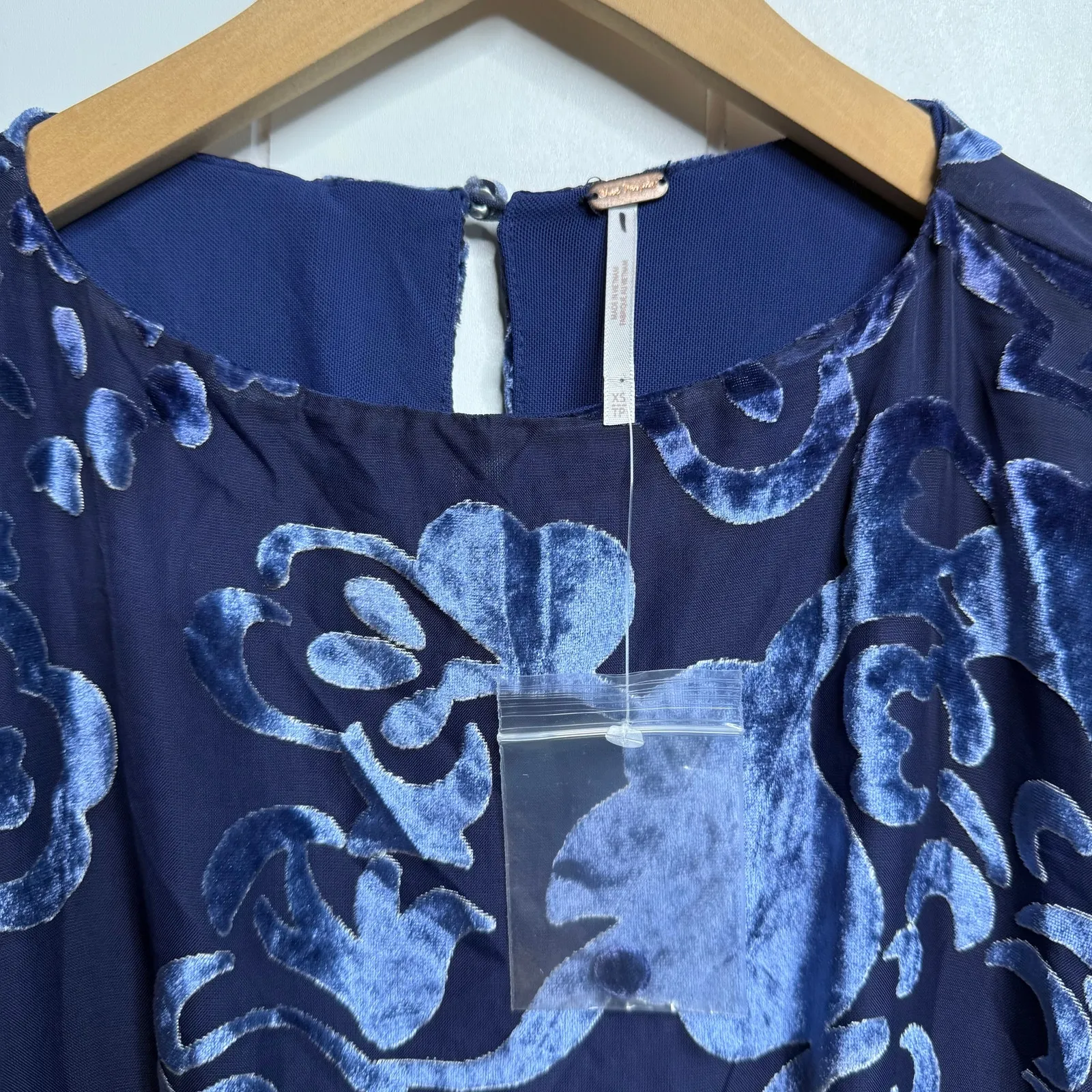 Free People mini dress burnout velvet floral boho cocktail party XS - Image 3