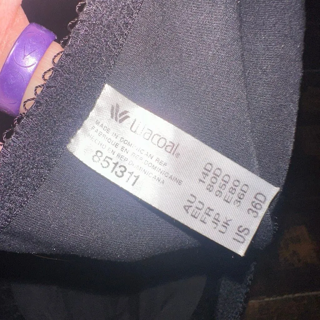 Wacoal black lace thick strap embroidered 36D sexy bra - Image 3