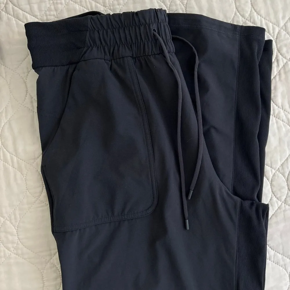Lululemon Beyond the Studio Crop Black Size 10 - Image 7