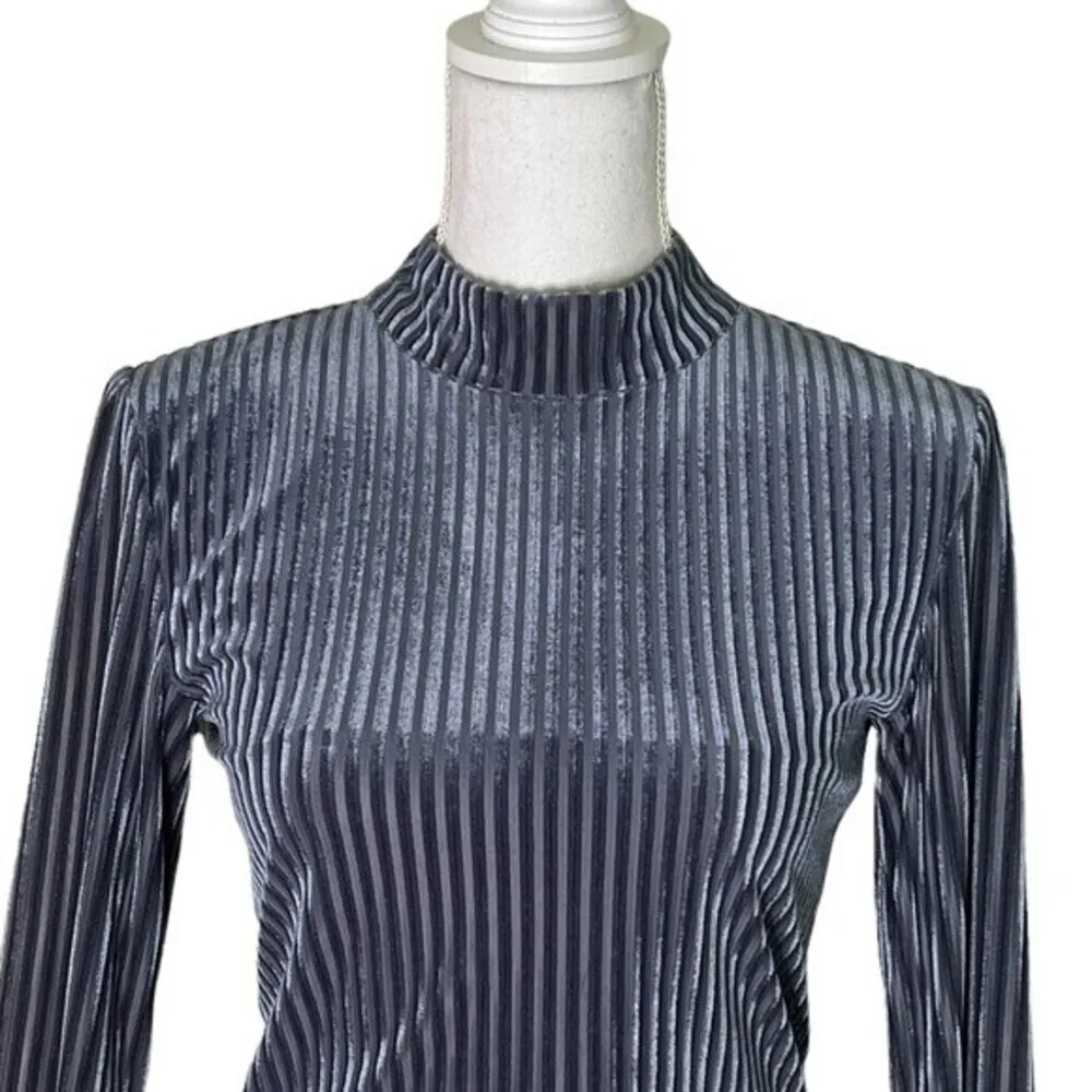 Privacy Please Lynnsey Crop Top in Bluestone Ribbed Long Sleeves Size Medium - Image 5