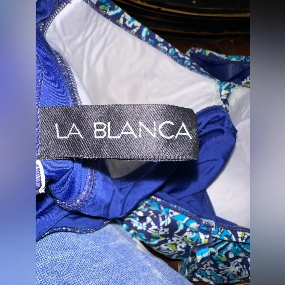 Euc Pre loved one pice bathing suit LA BLANCA - Image 4