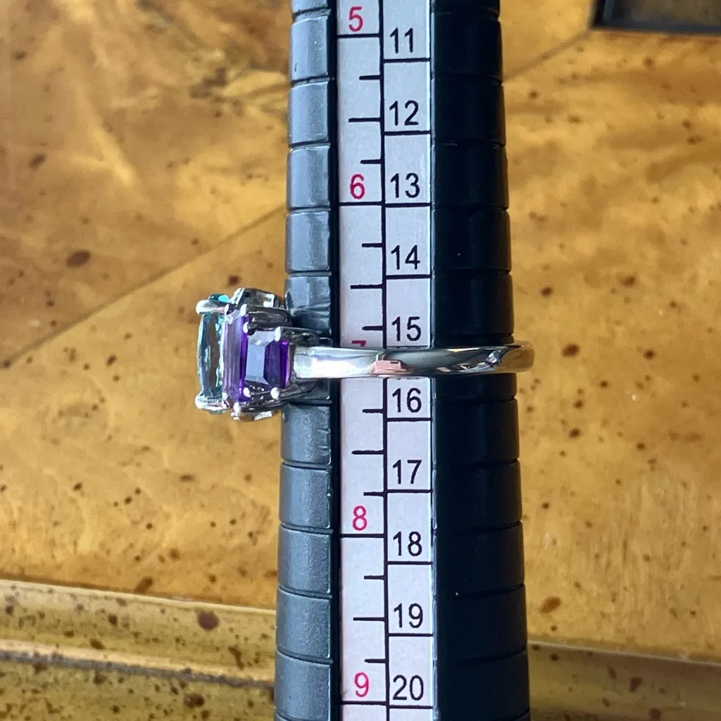 Teal Color Changing African Amethyst Ring Size 7 Silver - Image 9