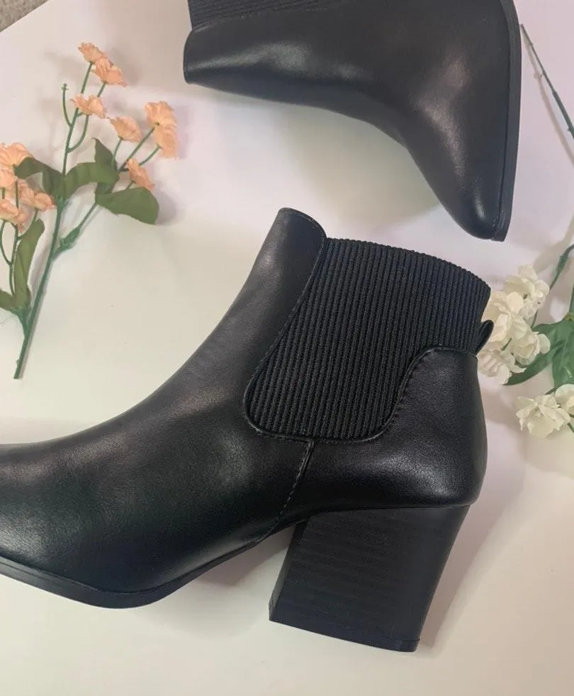 Qupid Ankle Leather Booties - Image 5