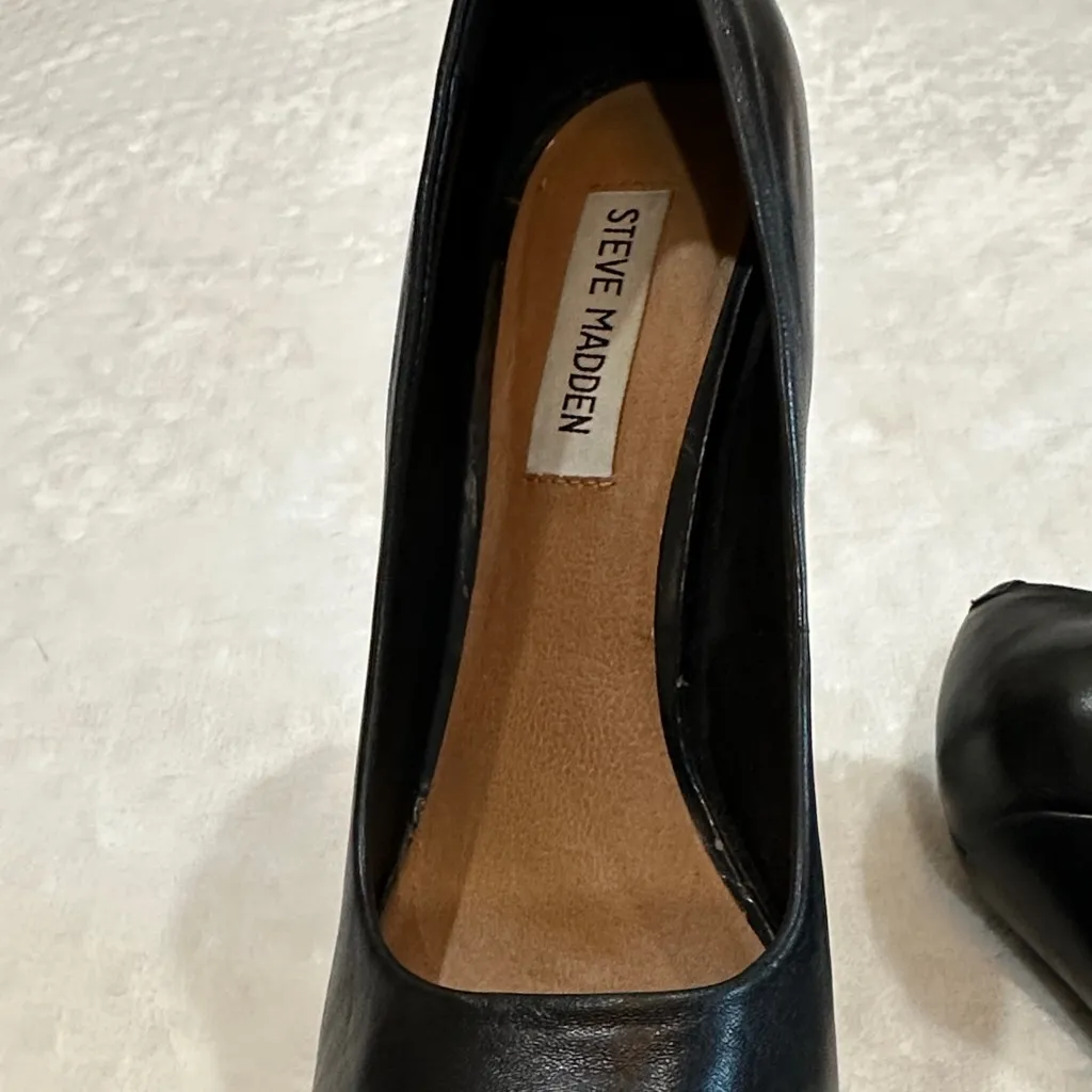 Steve Madden Classic Platform Black Heels (no box) - Image 8