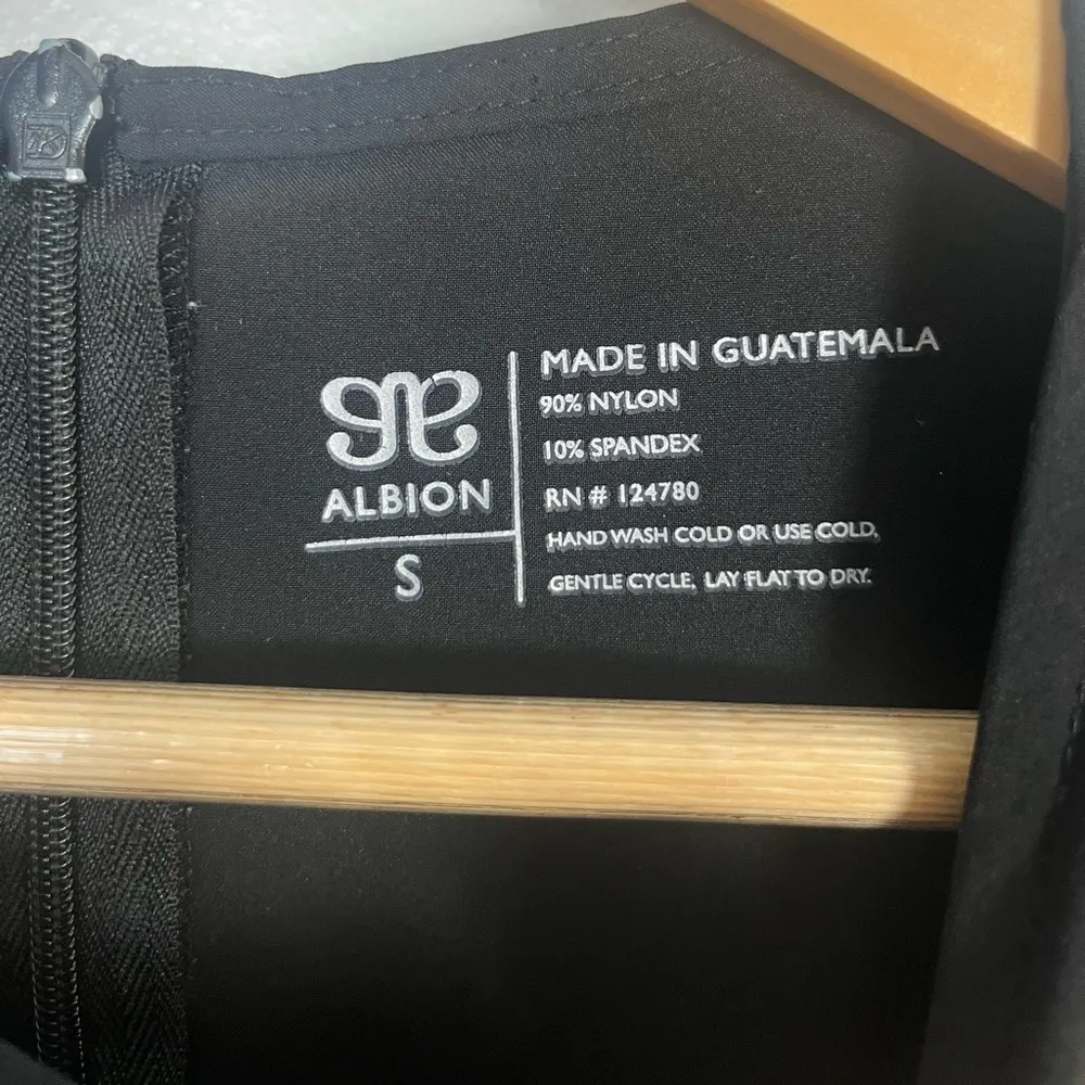 ALBION FIT Albion BLACK JUMPSUIT size small missing drawstring - Image 7