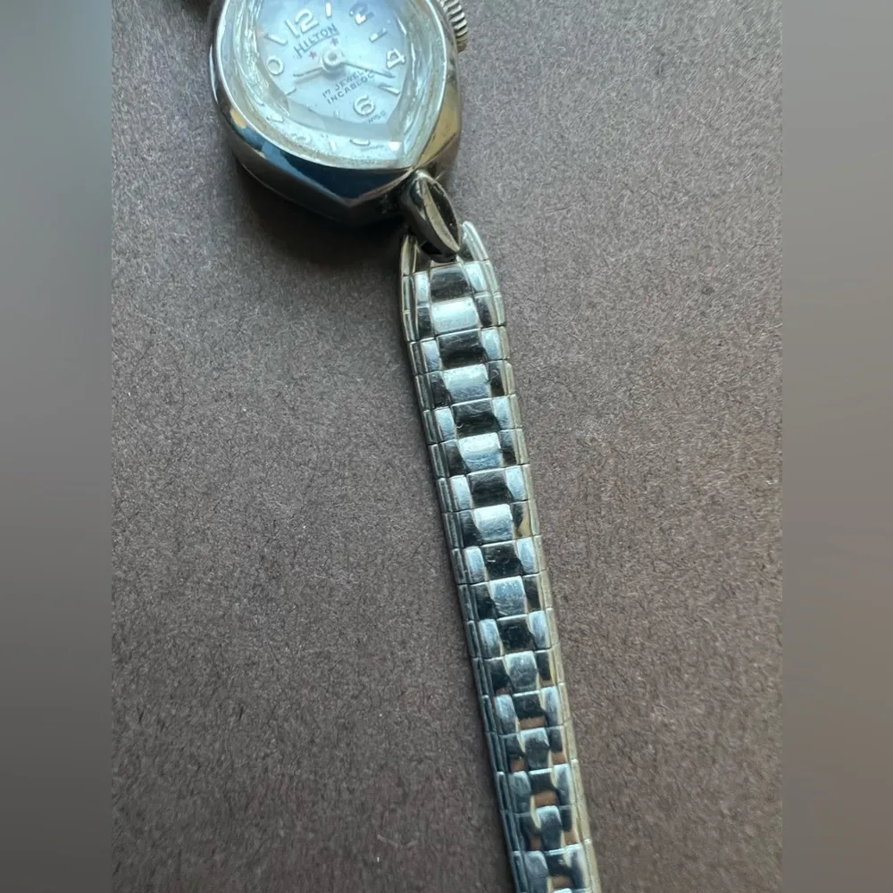 Hilton Ladies Watch 17 Jewels Incabloc Vintage Swiss Made Stainless - Image 7
