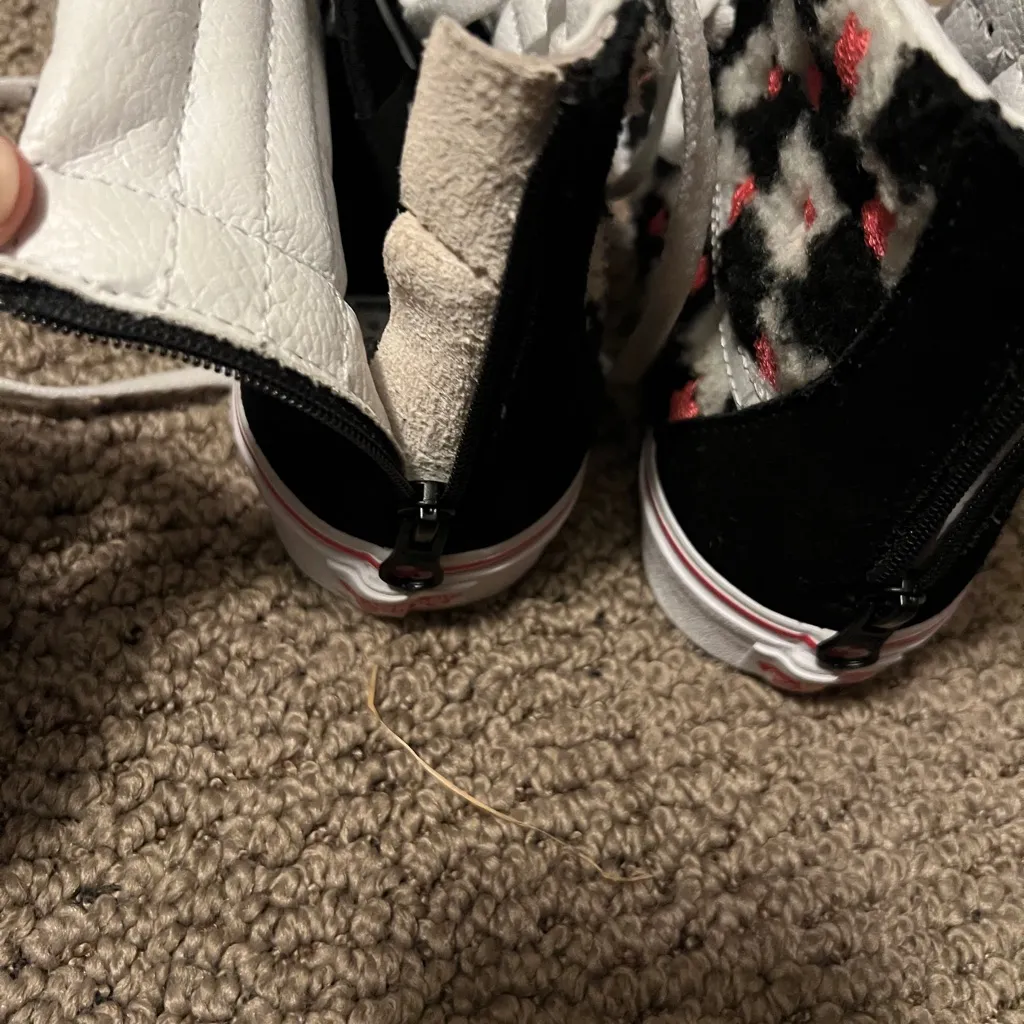 Vans  Women's Black and Pink Checkered High-Tops, Size 5.5 - Image 6