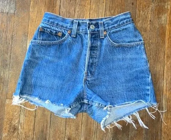 Levi’s    Vintage 501 Cutoff Shorts - Image 3