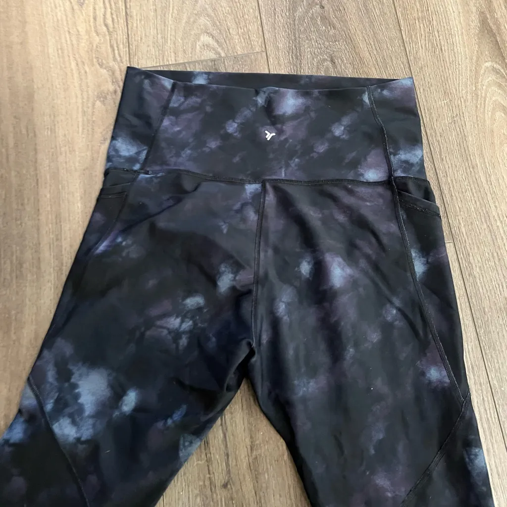 Maternity Old Navy Leggings (Selling together) Black and Tie-Dye Leggings - Image 4