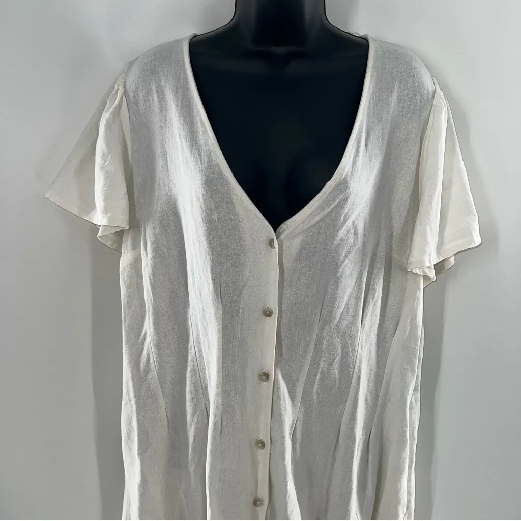 Universal Thread Cream Button-Down Women's Shirt - Image 2