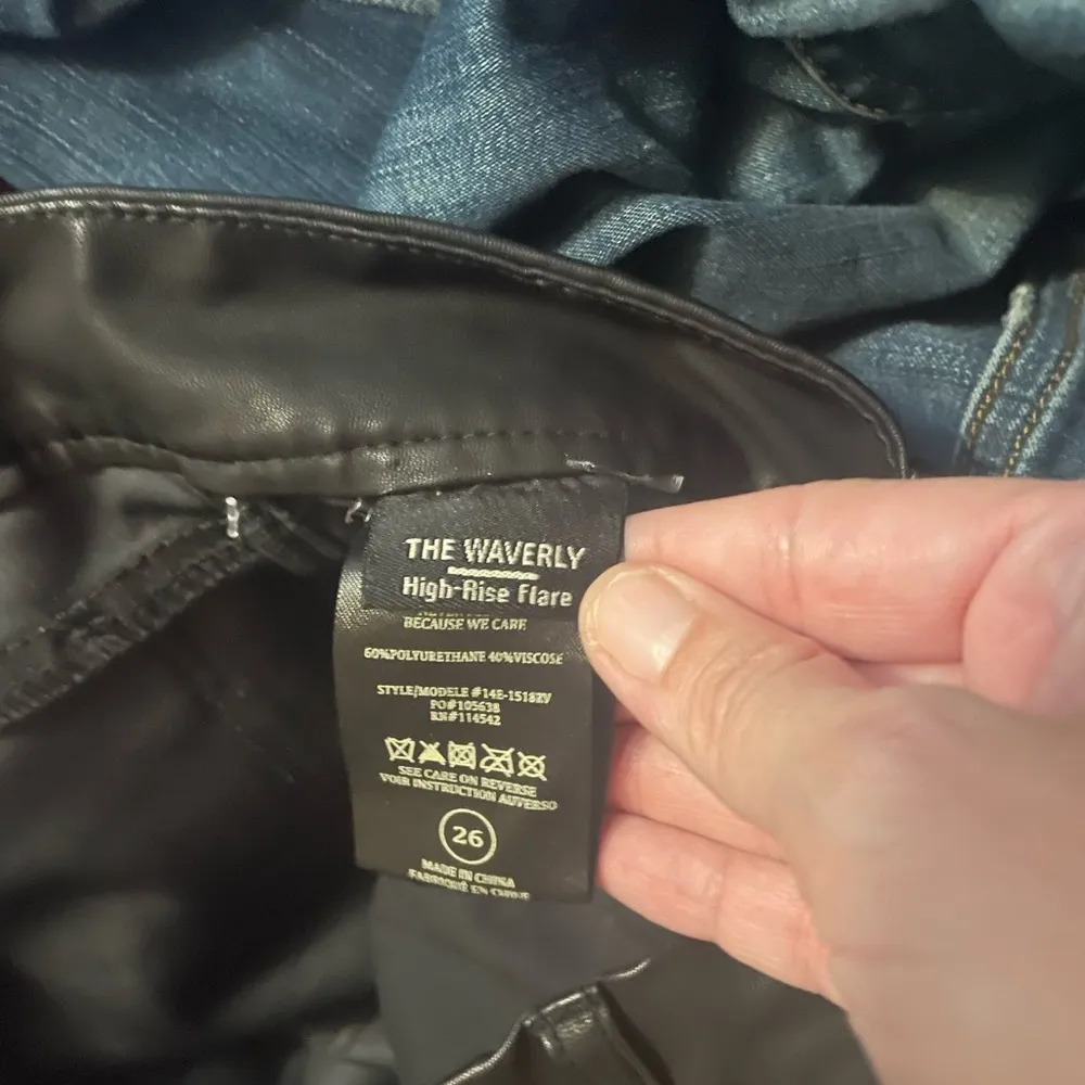 NWT Blank NYC The Waverly High Rise Flare Faux Leather Pants - Image 5