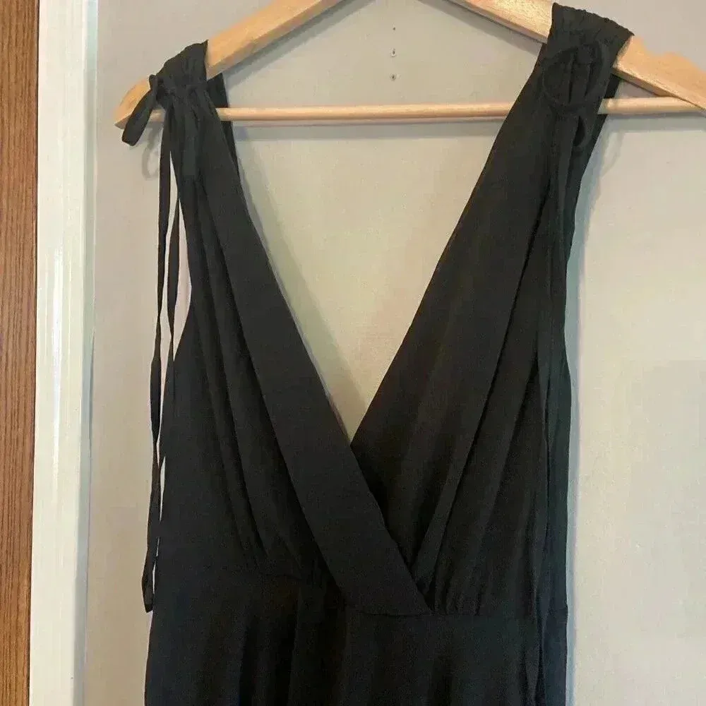 New LULU'S Dance the Night Away Maxi Gown Black Surplice Dress Medium Formal NWT - Image 3