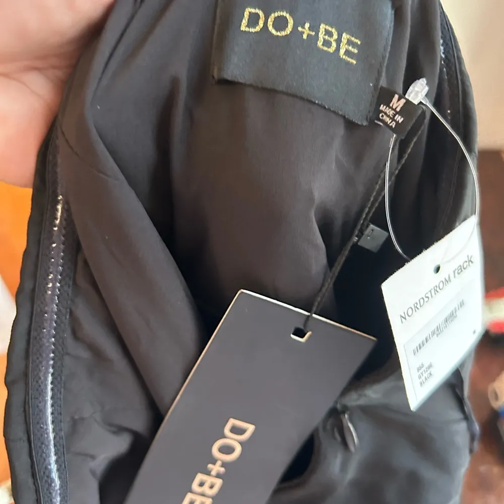 DO+BE NWT  ONE SHOULDER DRAPE JUMPSUIT - Image 6