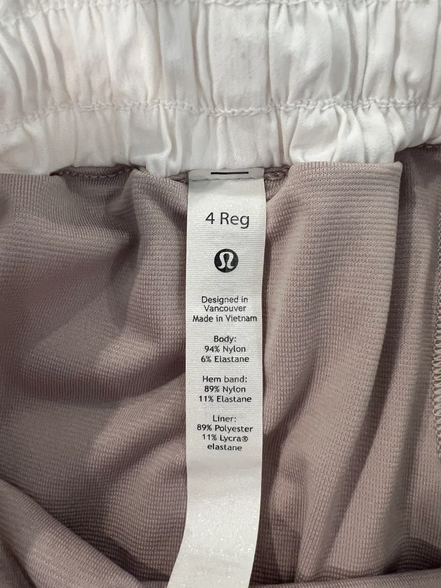 Lululemon Hotty Hot Short 2.5” - Image 3