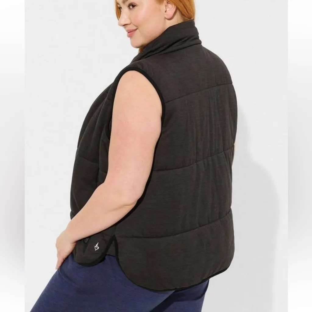 Torrid Super Soft Performance Jersey Knit Stretchy Active Puffer Vest 2X New - Image 3