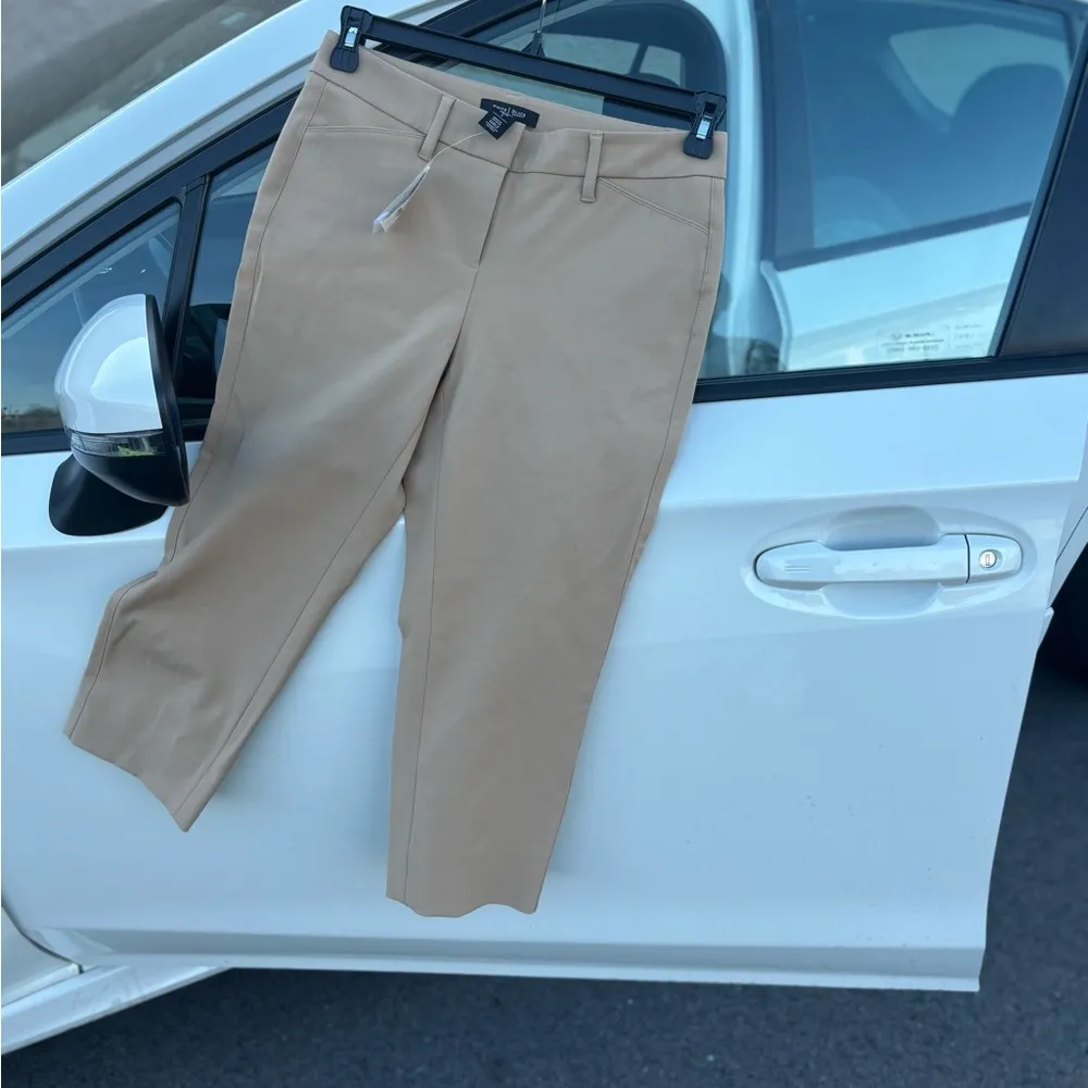 NWT WhiteHouse Black Market   Carmel Straight Crop Pants 2 - Image 5