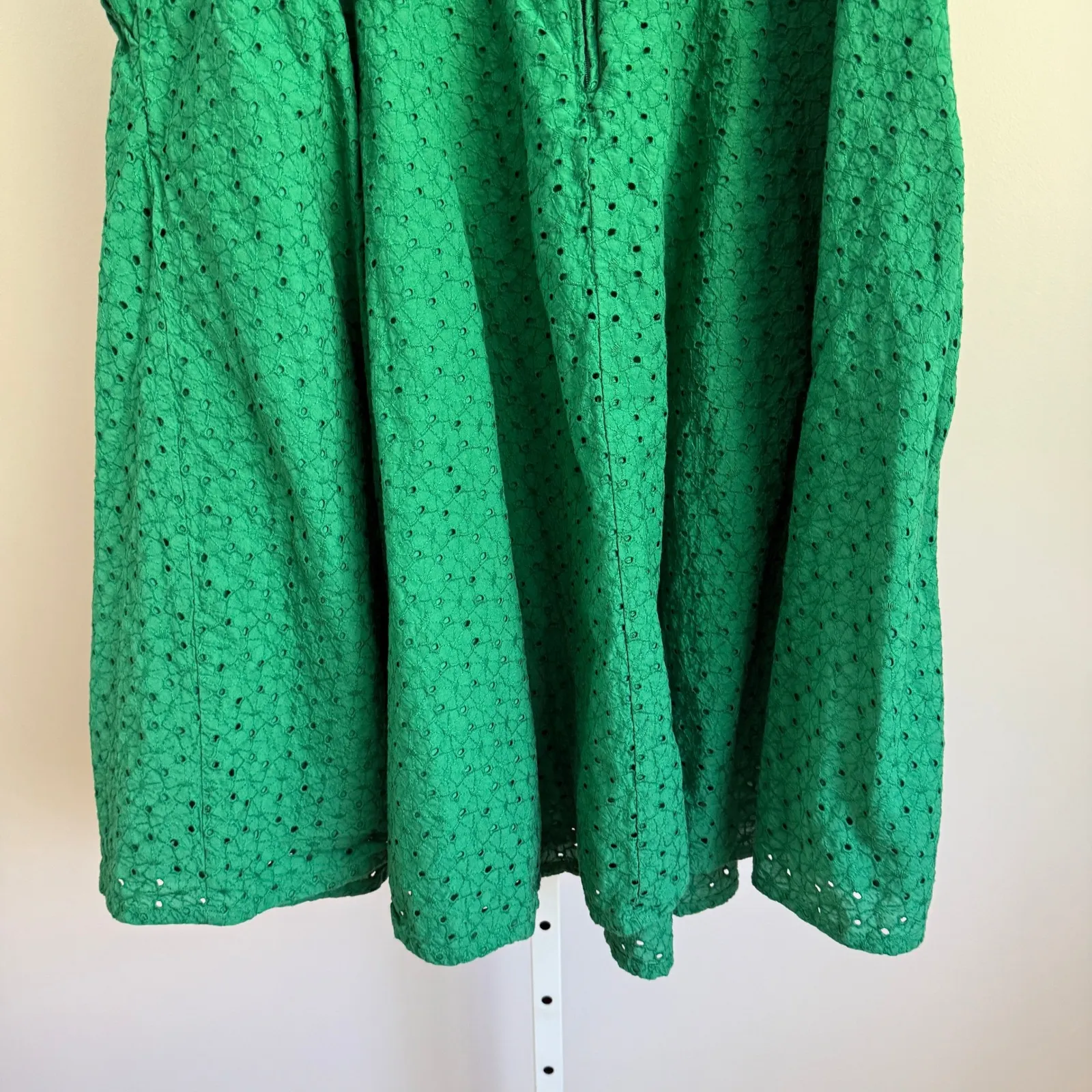 Timeless London Green‎ Eyelet Dress UK20 US16 Flutter Sleeve Smocked Casual - Image 8