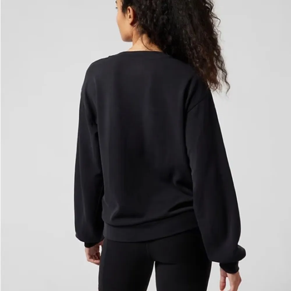 Athleta Seasoft‎ V-Neck Sweatshirt Size Xsmall - Image 3