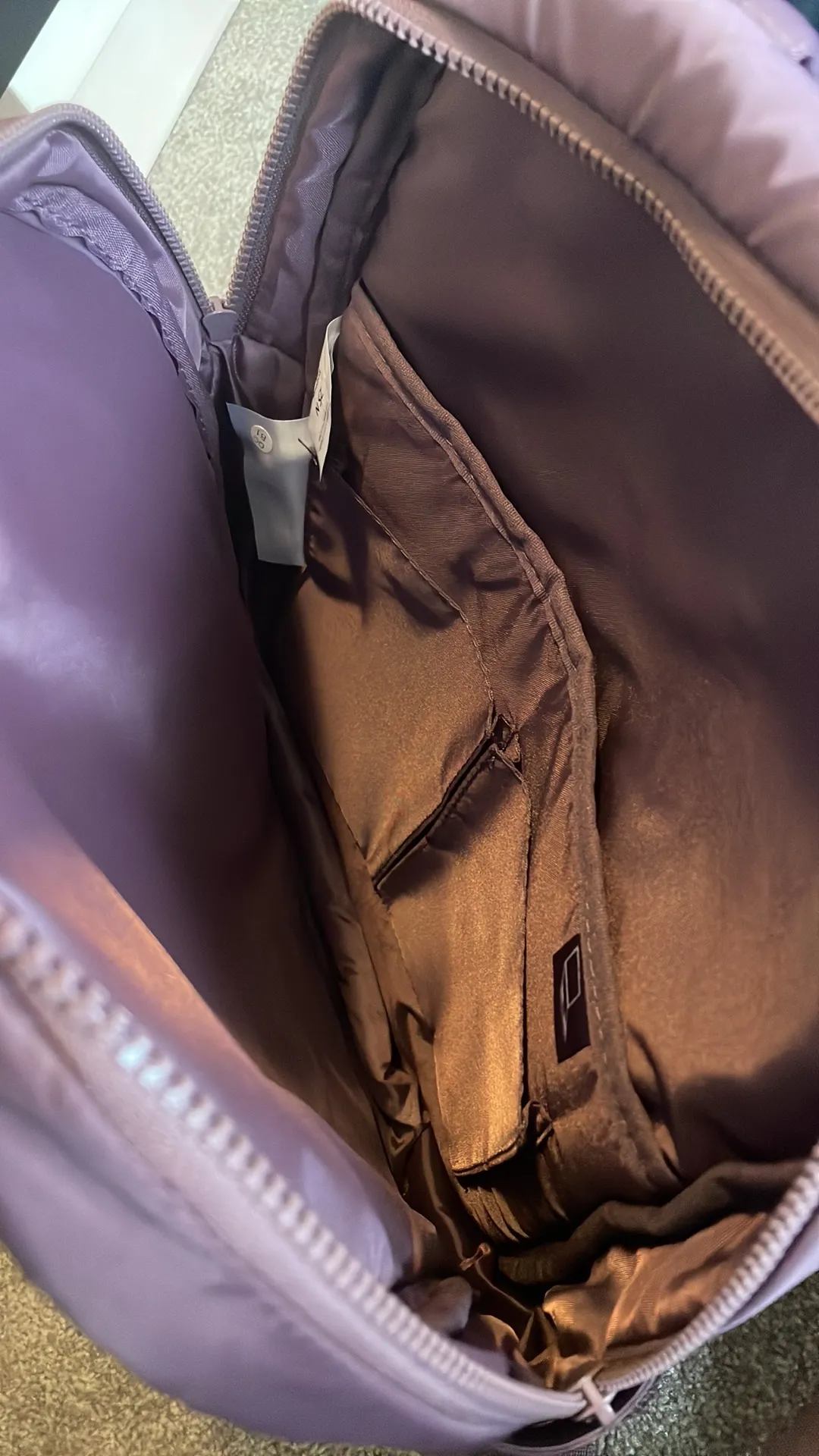 Reebok LIKE NEW  Unisex Talisman Backpack - Image 6