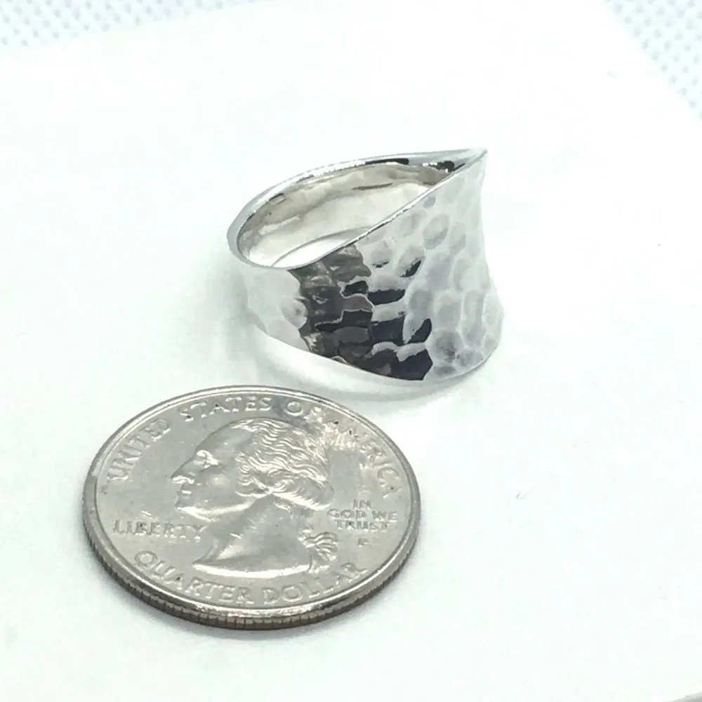 Vintage Sterling Silver Hammered Saddle Ring Size 7 - Image 5