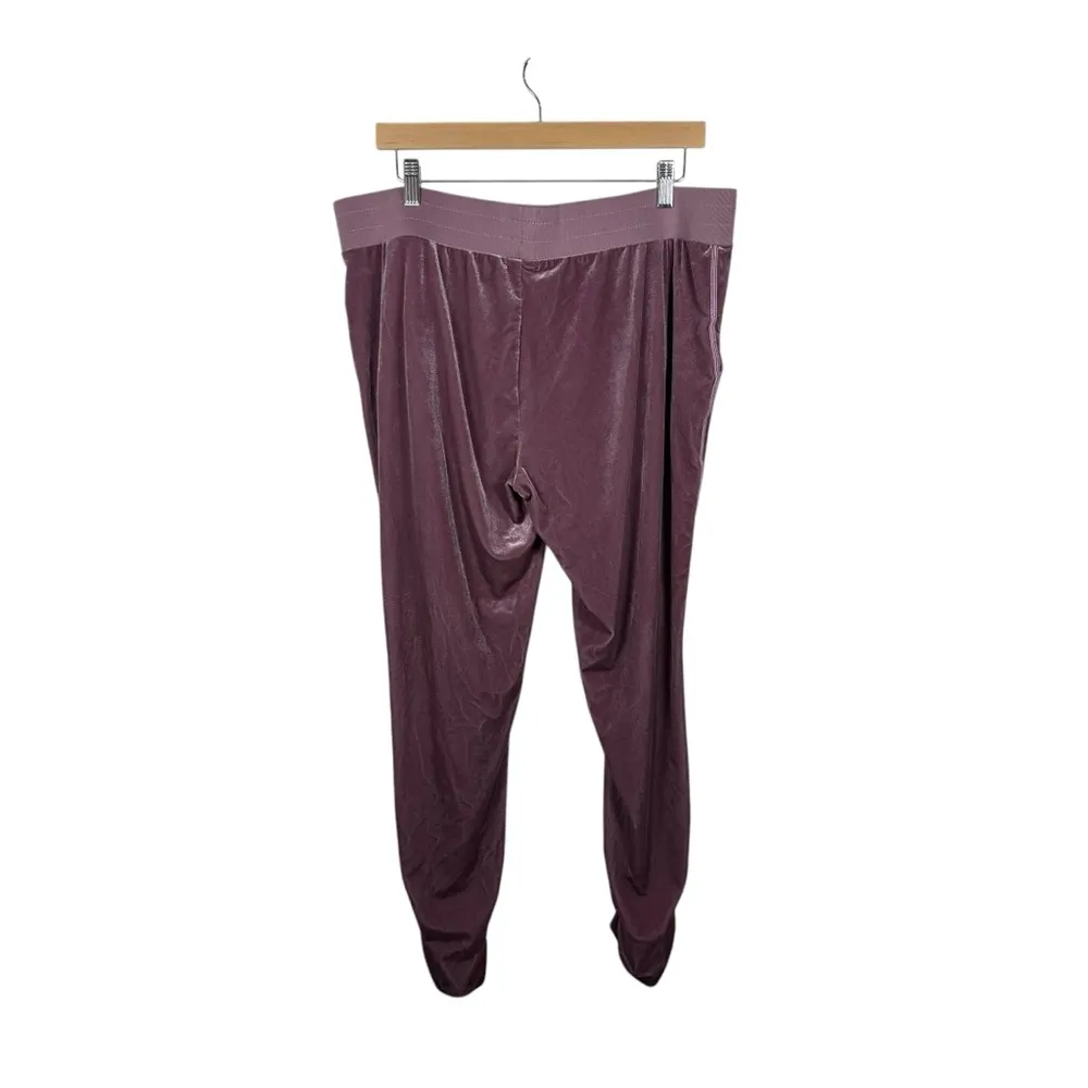 Juicy Couture Women’s Velour Ruched Trackpants in Lilac Snow Size XL - Image 5