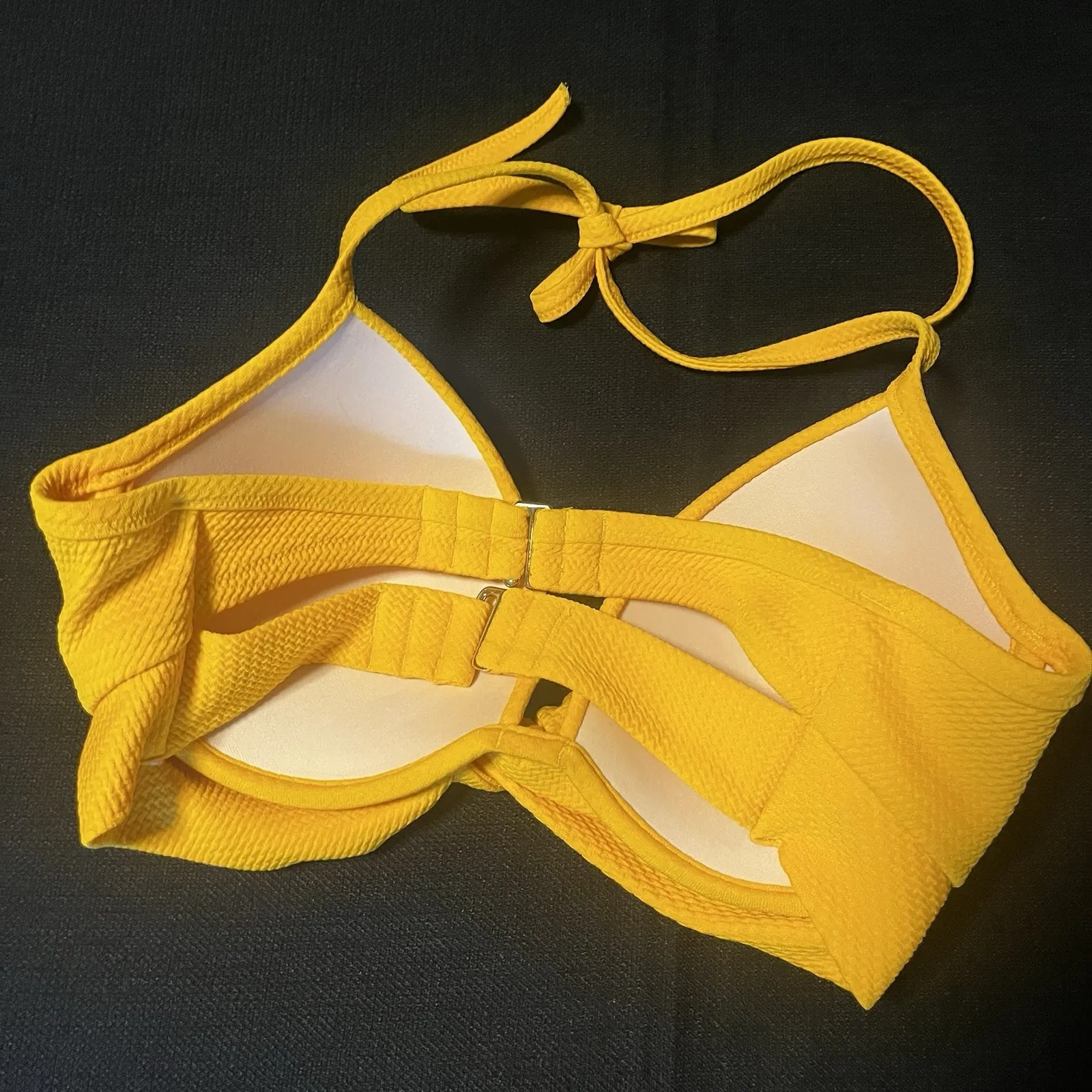 Shade‎ & Shore Woman's 36C Golden Yellow Bikini Top Lined Underwire - Image 4