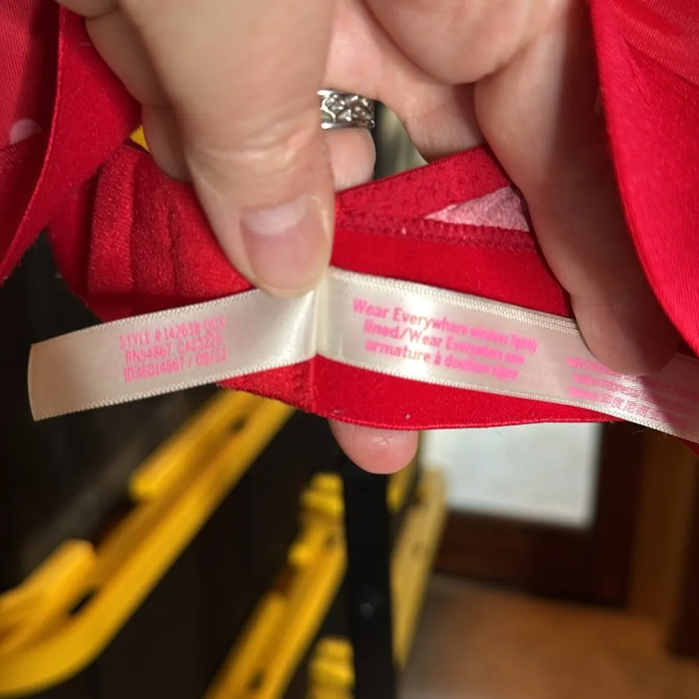 Victoria’s Secret VS PINK Lightly Lined Wireless Heart Print Bra Red Size 34C - Image 7