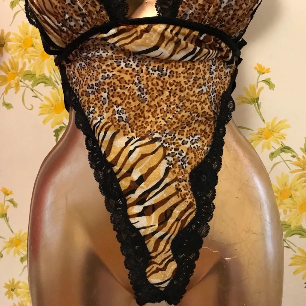 NWOT Fantasy lingerie teddy lingerie leopard tiger print size S - Image 3