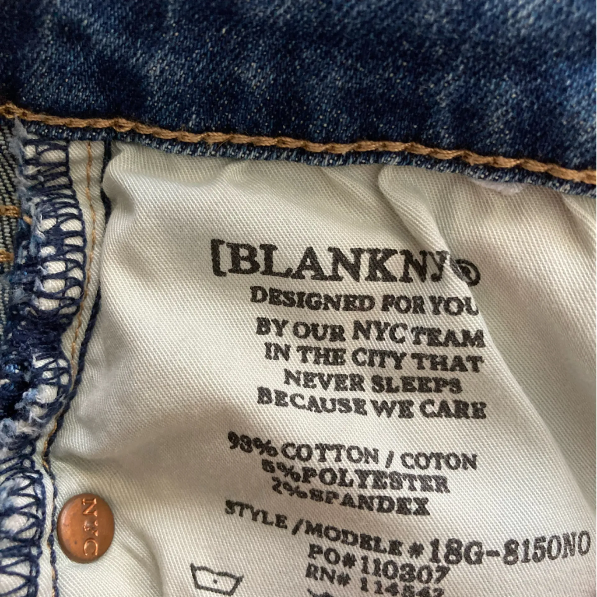 BLANK NYC The Fulton Short Cuffed Distressed Mid-Rise Jean Shorts Size 31 EUC - Image 7