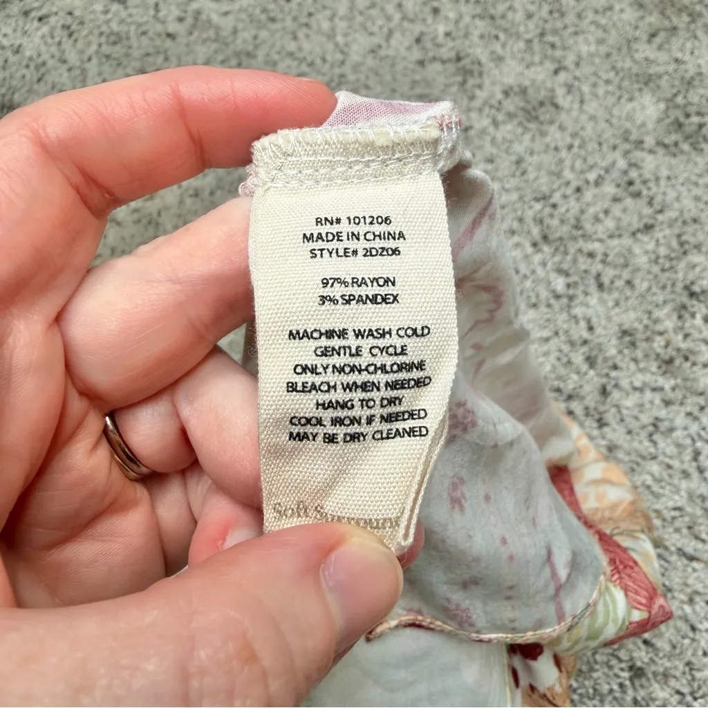 Soft Surroundings Cusabo Short Sleeve Top Blouse Natural Leopard Floral Medium M - Image 6