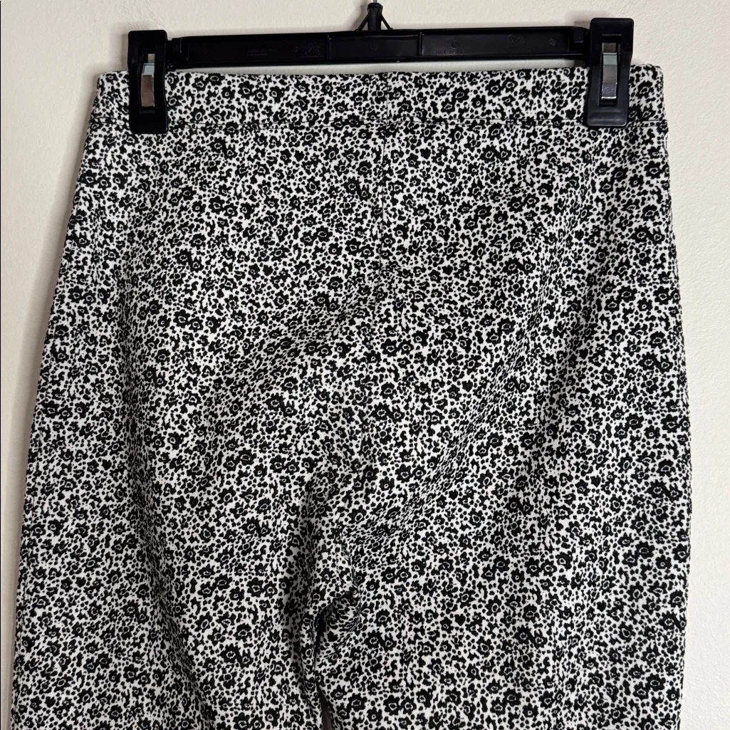 Karen Kane Piper Pull On Black/White Ditsy Floral Pattern Stretch Pant size S - Image 5