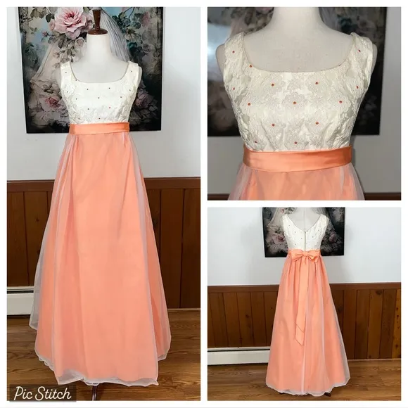Darling Vintage 1970s Peach Bridesmaid/Prom Gown! White Size 8 - Image 2