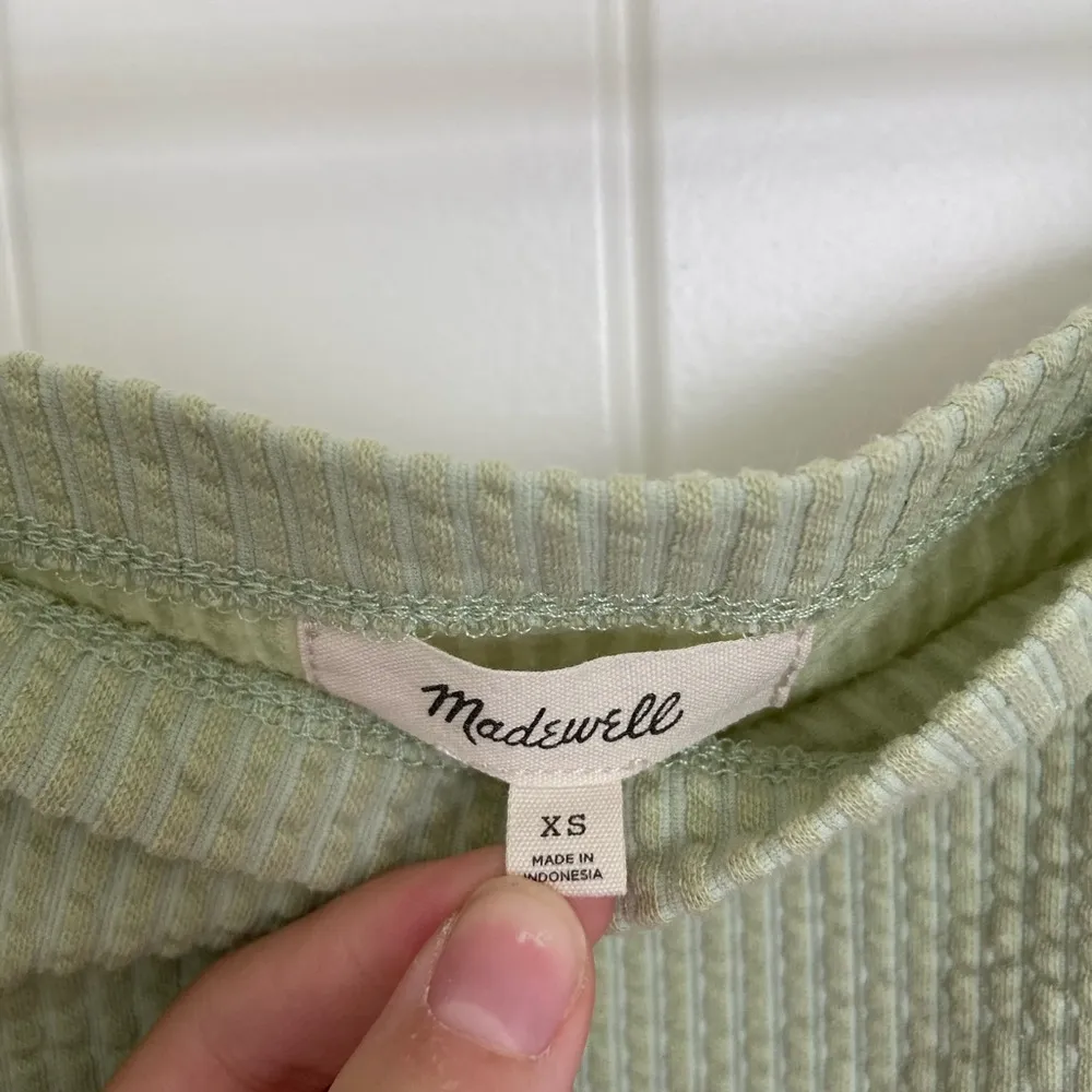 EUC | Madewell women’s light‎ green ribbed textured high neck tank top XS - Image 3