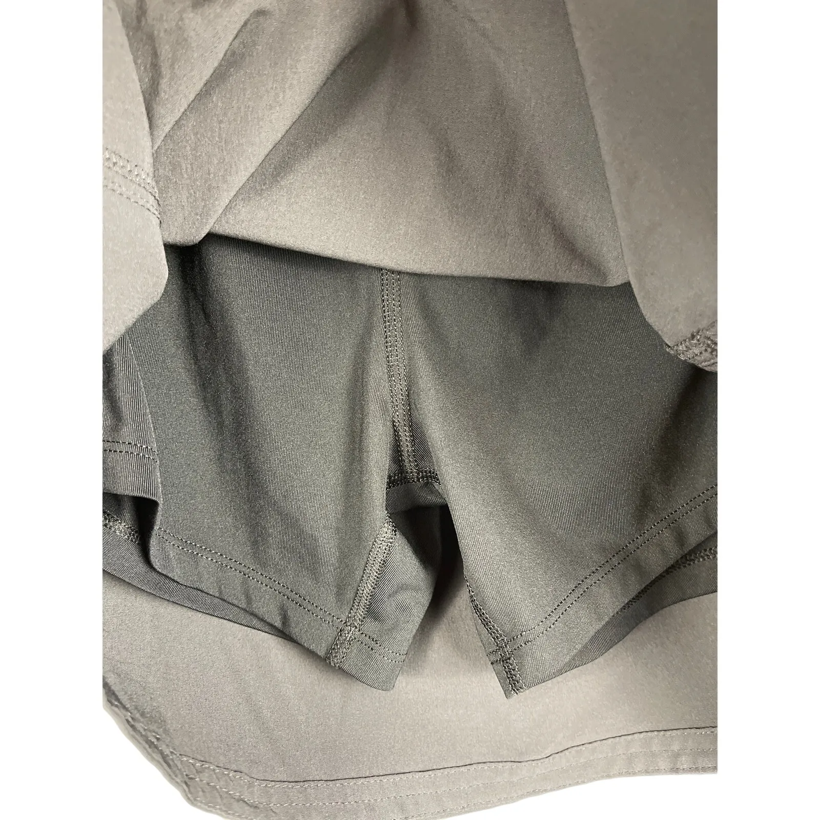 Patagonia Gray 2 Pocket Athletic Tech Skort‎ Size XS - Image 6