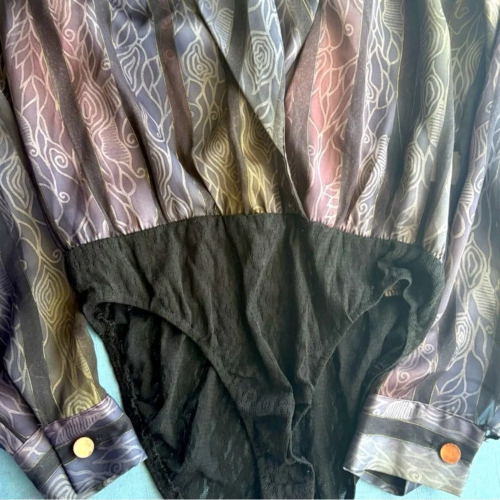 Donna Degnan New York Abstract Sheer Print Swoop Neck Bodysuit Size 10 Blue - Image 2