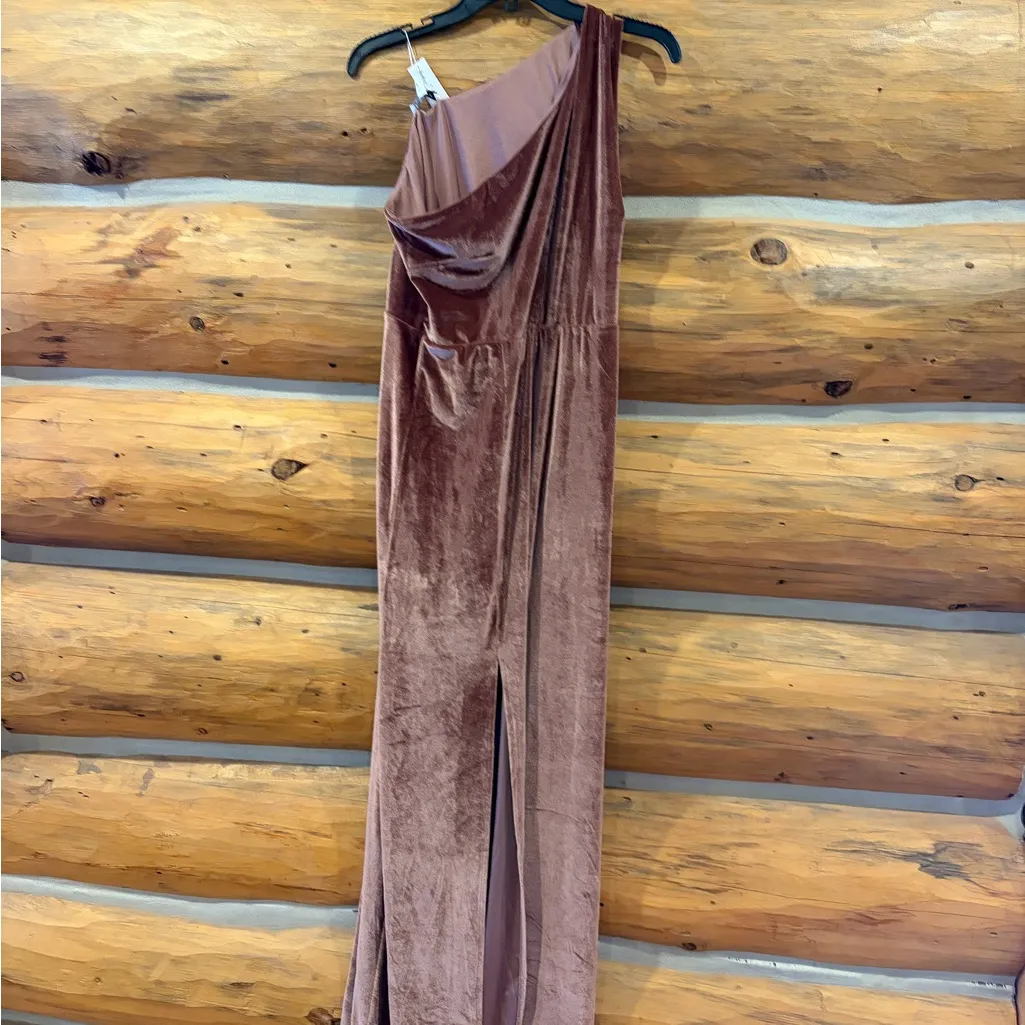 Tatiana Velvet One Shoulder Maxi Dress | Bronze - XL