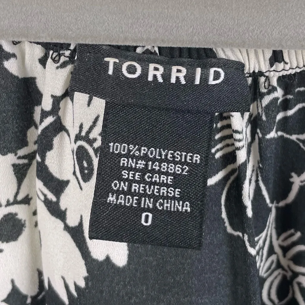Torrid Floral Bell Sleeve Georgette Blouse Women's Size 0X Large Black and White - Image 8