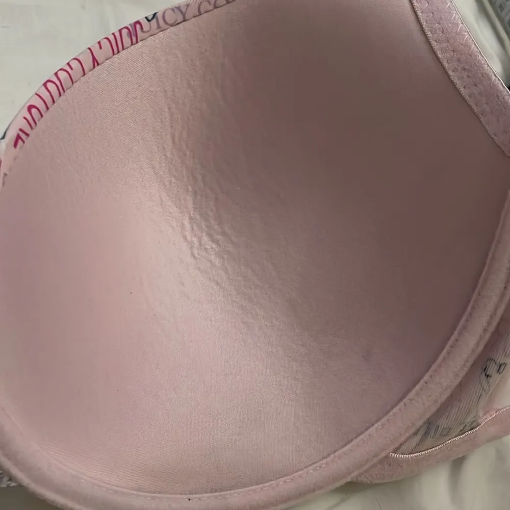Juicy Couture Pink Bra with Text Print Womens Size 40D Padded Underwire Logo - Image 8